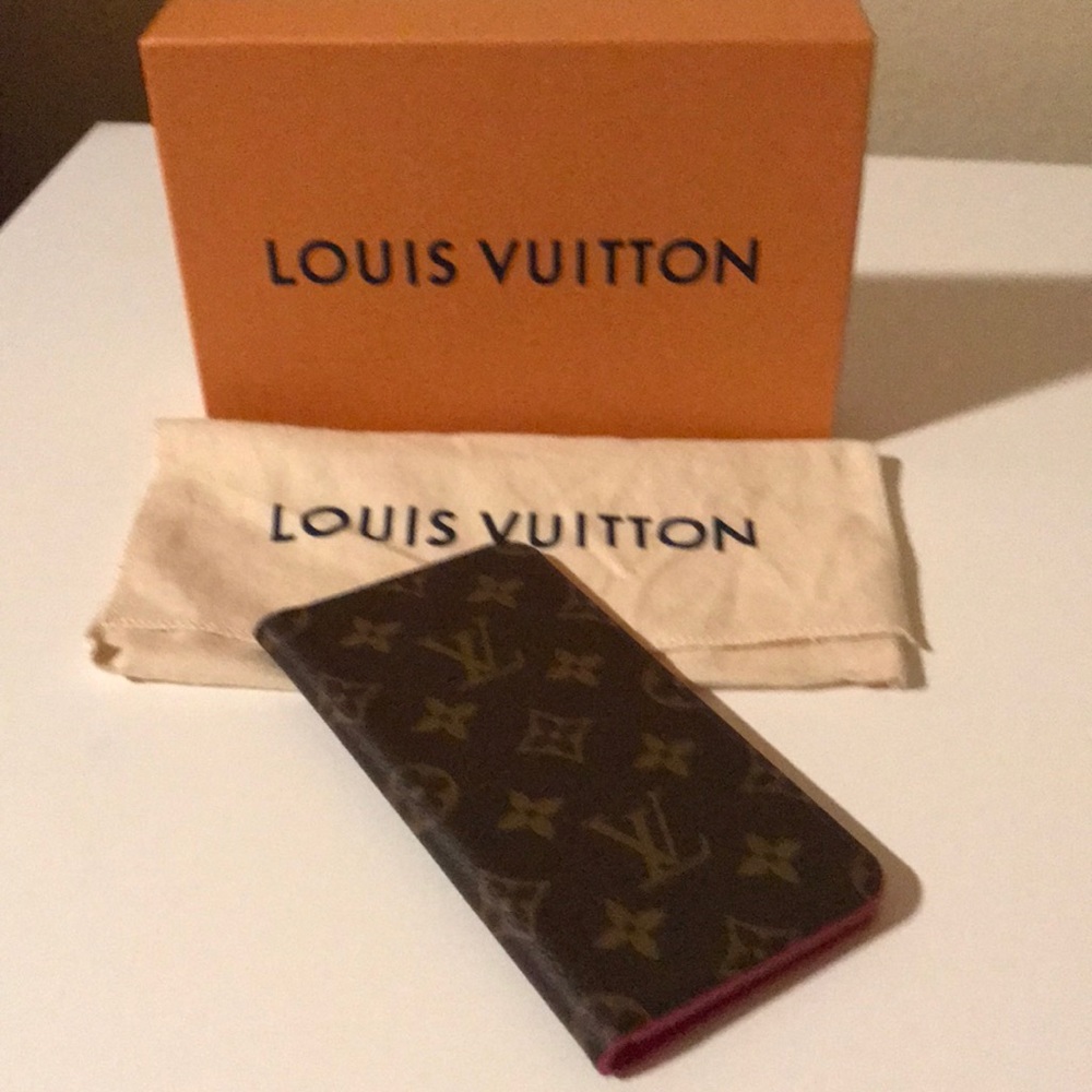 100% authentic Louis Vuitton phone case